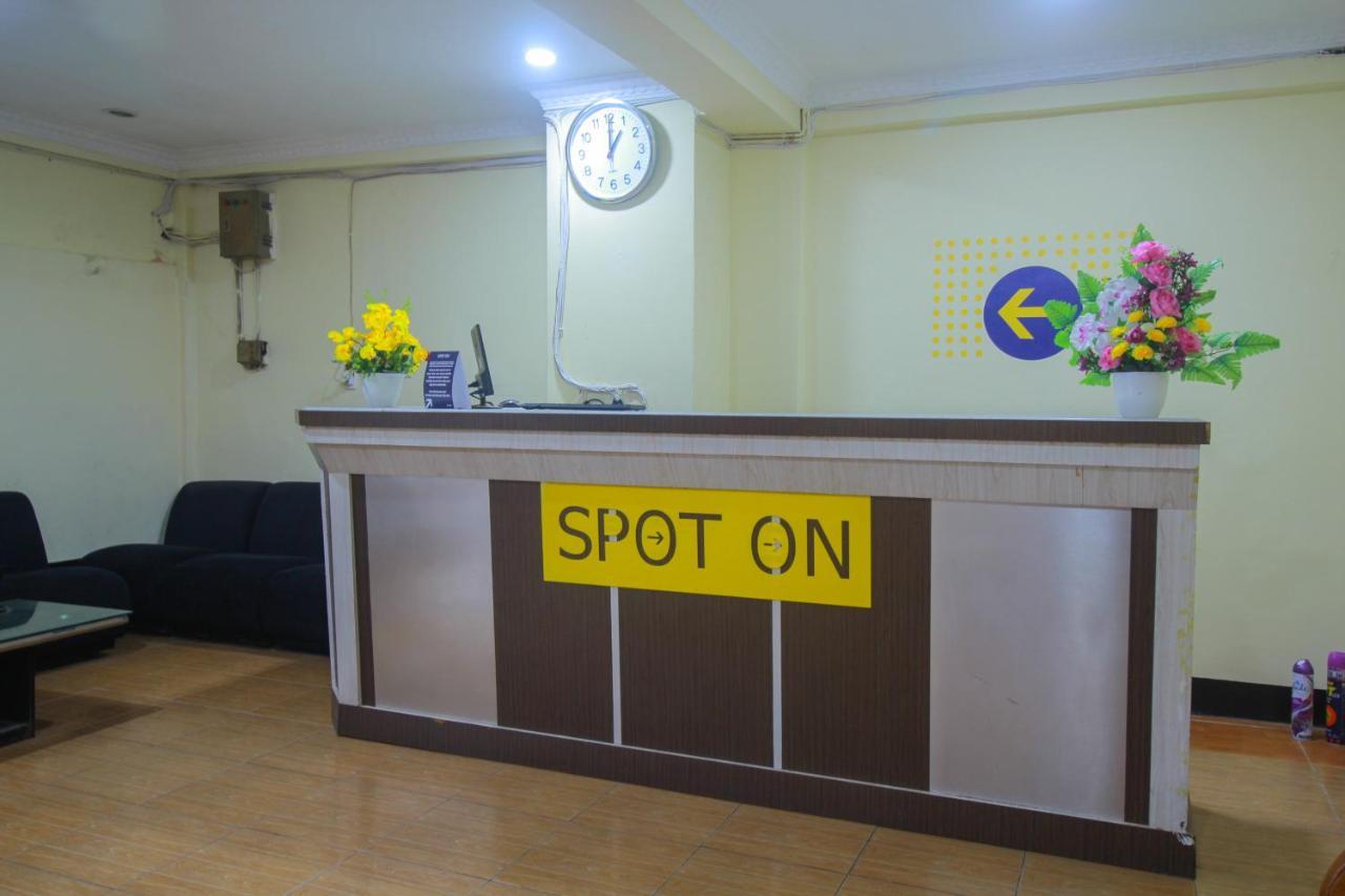 Spot On 2305 Andys Nur Penginapan Dumai Dış mekan fotoğraf