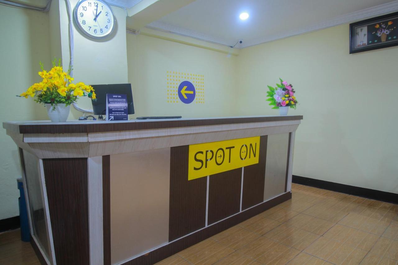 Spot On 2305 Andys Nur Penginapan Dumai Dış mekan fotoğraf