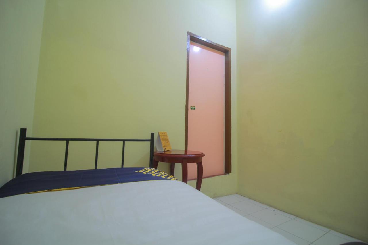 Spot On 2305 Andys Nur Penginapan Dumai Dış mekan fotoğraf