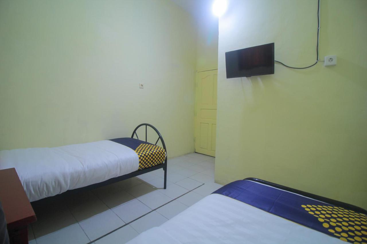 Spot On 2305 Andys Nur Penginapan Dumai Dış mekan fotoğraf